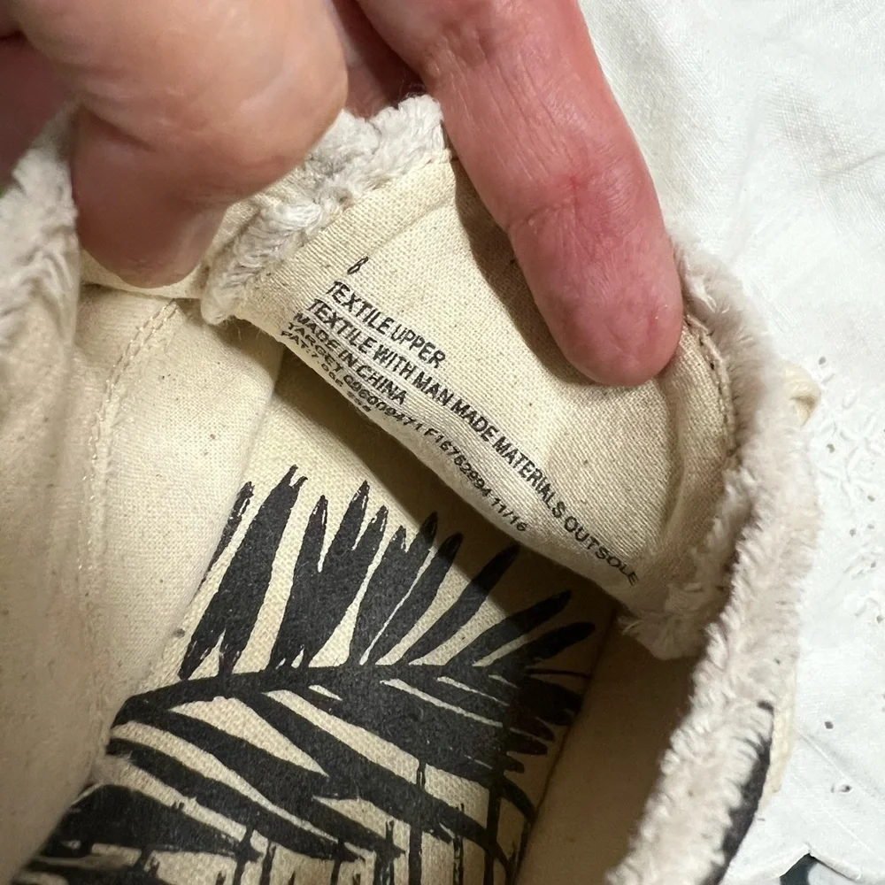 Dolce Vita -Striped Canvas Espadrille Sneakers‎ size 8